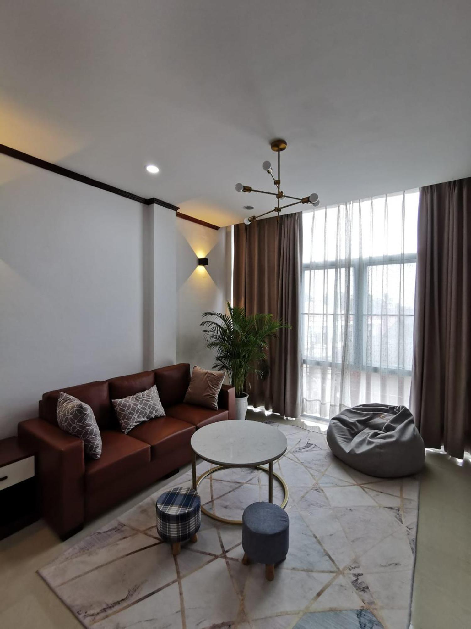 Artist Golden Loft Paris - Vientiane Homestay Duplex Triplex 외부 사진